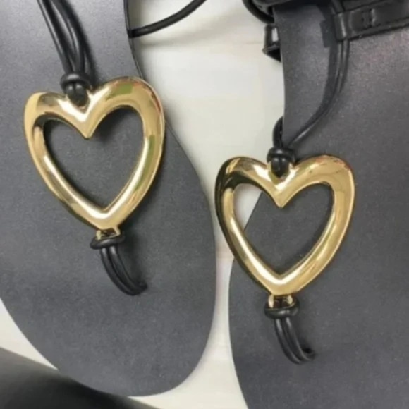 NWT INC Ganesa Faux Leather Ankle Tie Strappy Heart Gladiator Sandals Size 6 - Picture 5 of 6